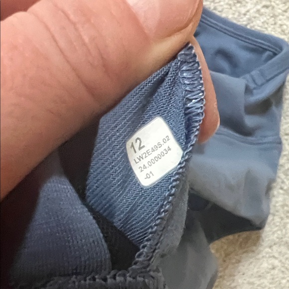 Lululemon Bra- size 12 - Picture 5 of 5